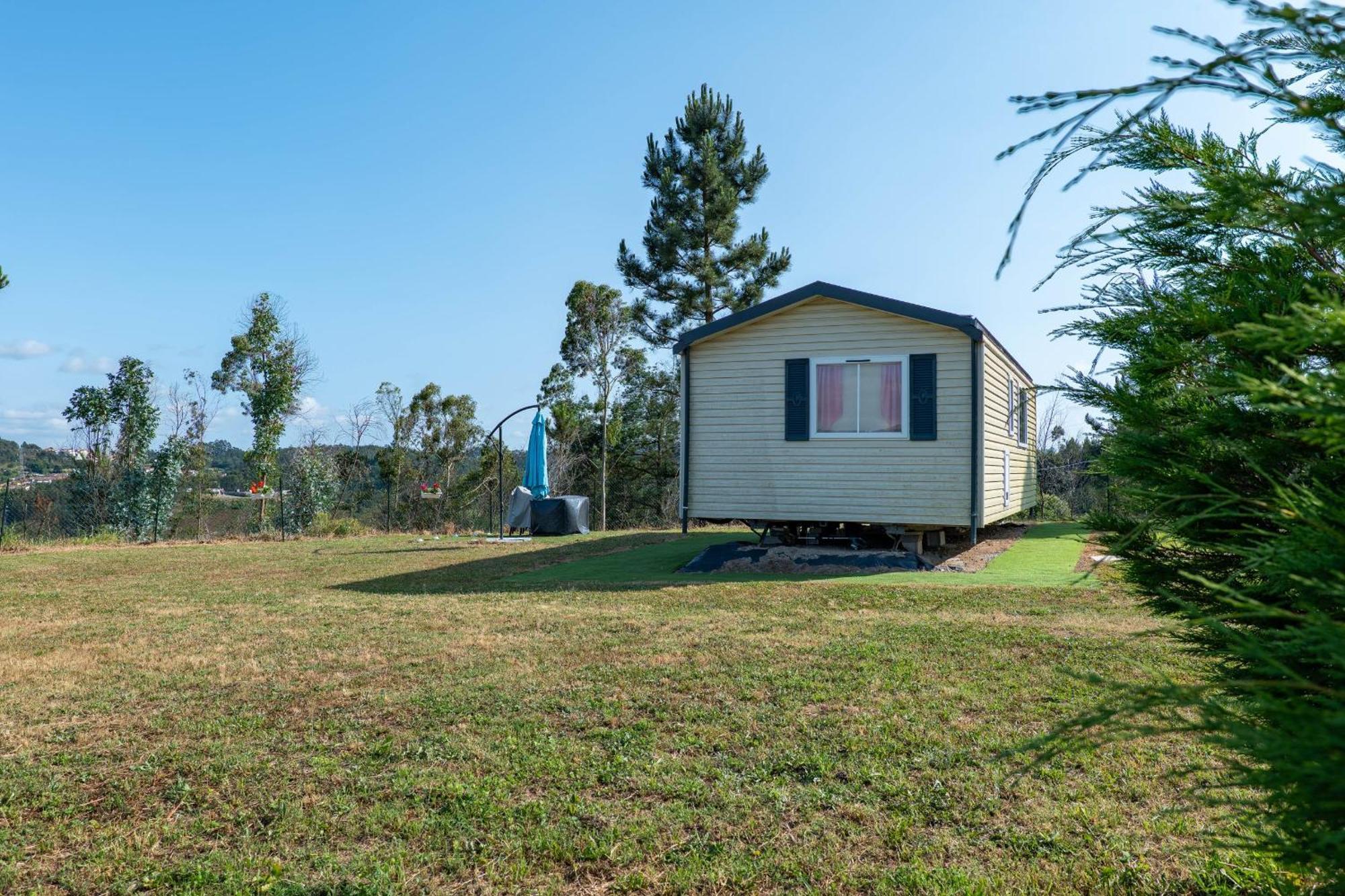 Glamping Frog Farm Villa Foz do Sousa ภายนอก รูปภาพ